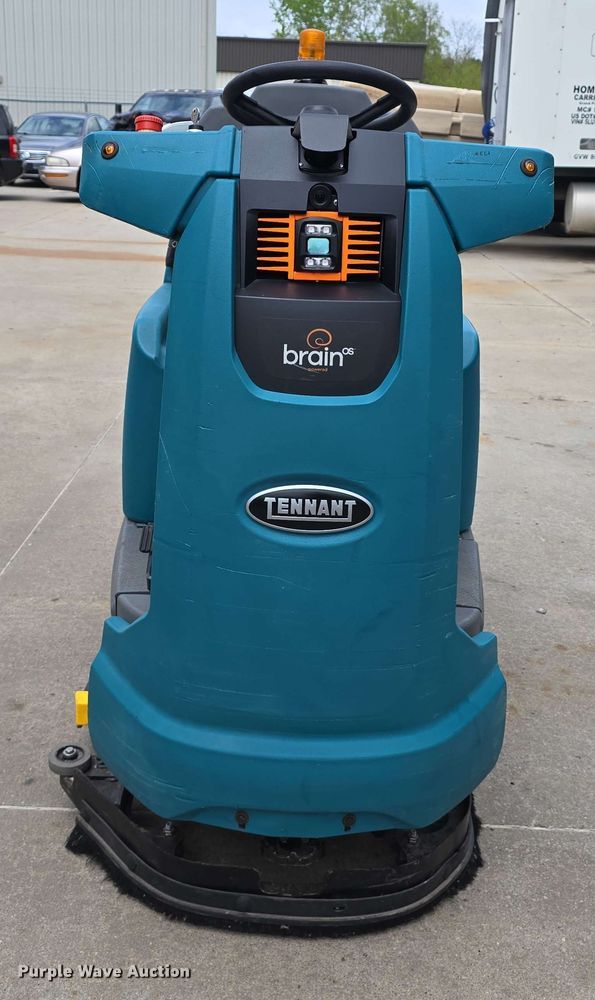 image for item EH8933 2019 Tennant T7AMR floor scrubber