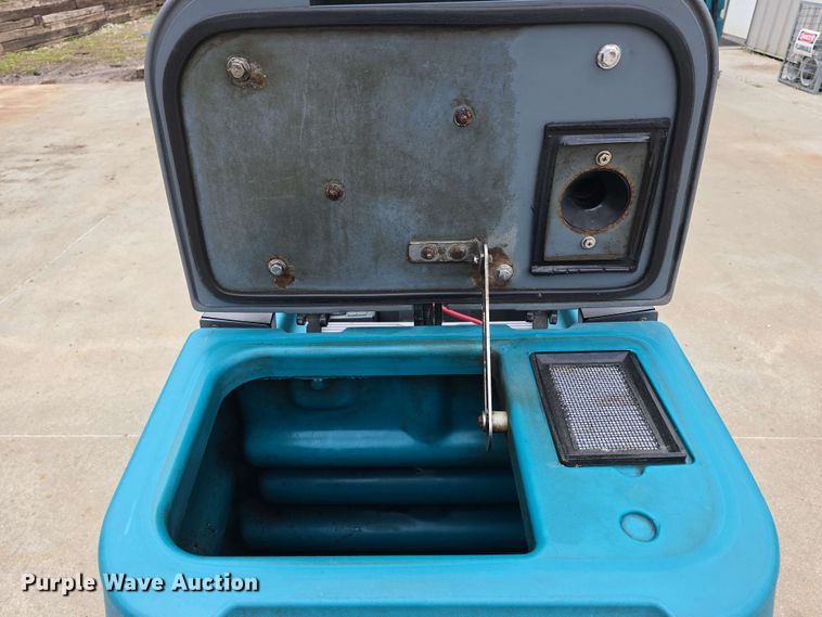 image for item EH8933 2019 Tennant T7AMR floor scrubber