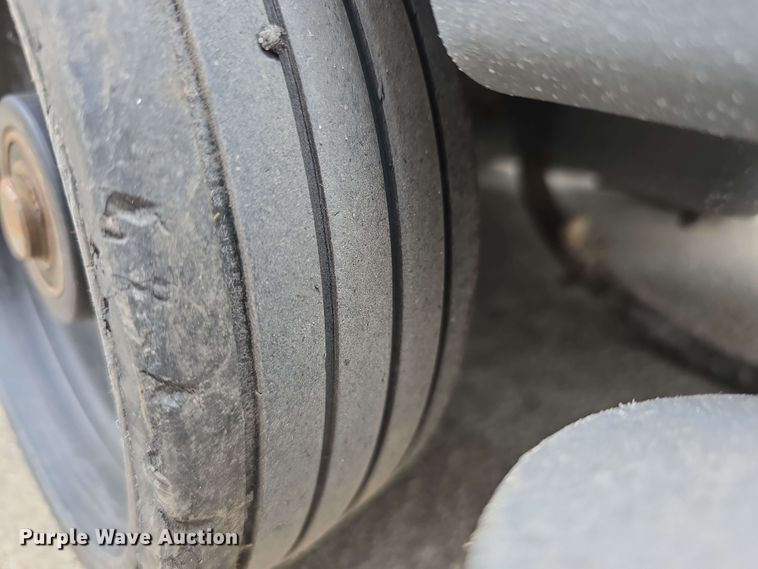 image for item EH8933 2019 Tennant T7AMR floor scrubber