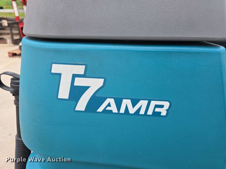 image for item EH8933 2019 Tennant T7AMR floor scrubber