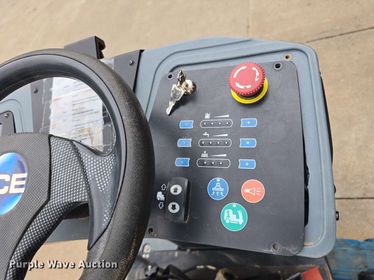 image for item EH8935 ICE BE-MK2-RS26 floor scrubber