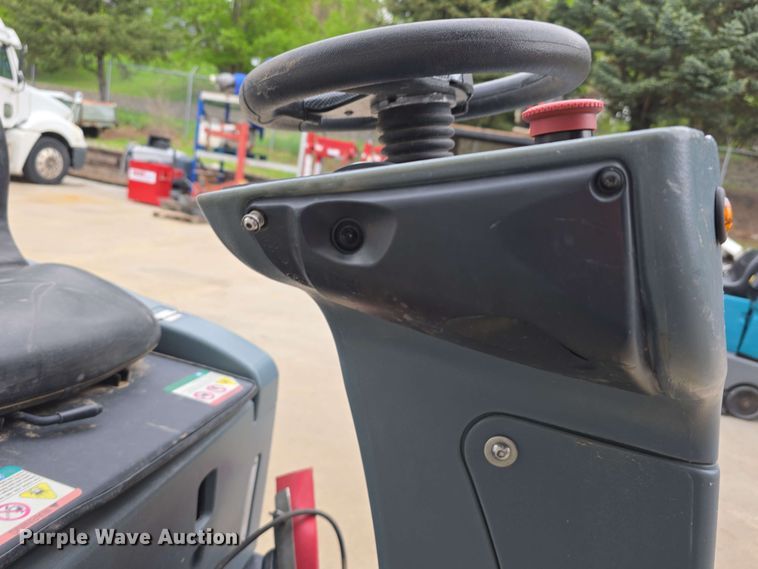 image for item EH8935 ICE BE-MK2-RS26 floor scrubber