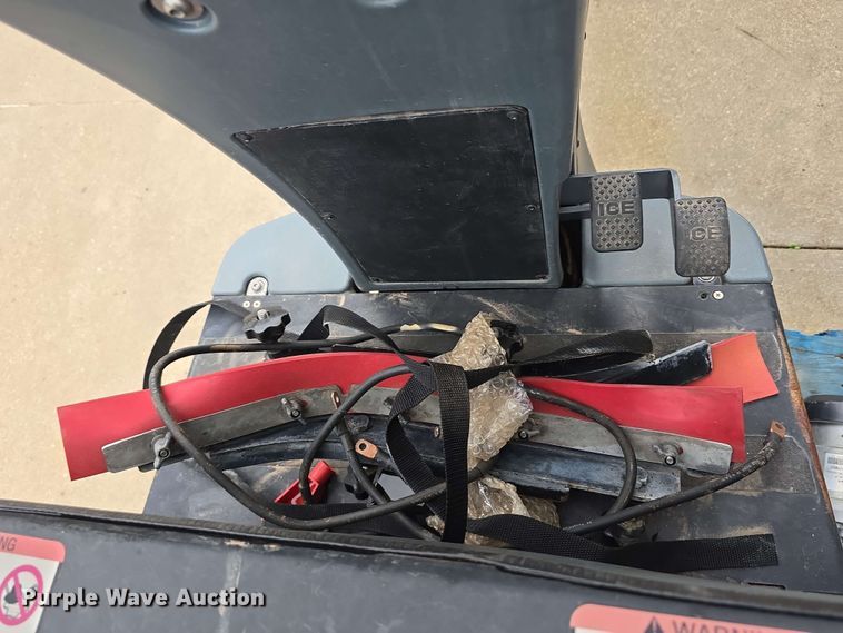 image for item EH8935 ICE BE-MK2-RS26 floor scrubber