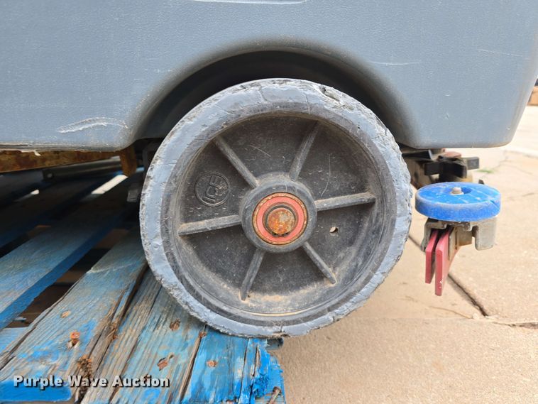 image for item EH8935 ICE BE-MK2-RS26 floor scrubber