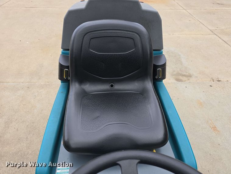 image for item EH8936 2019 Tennant T7AMR floor scrubber