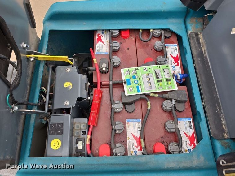 image for item EH8936 2019 Tennant T7AMR floor scrubber