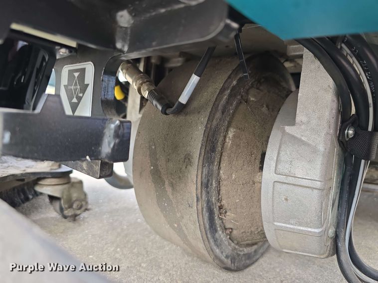 image for item EH8936 2019 Tennant T7AMR floor scrubber