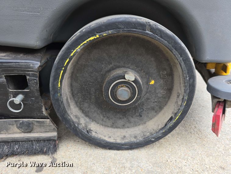 image for item EH8936 2019 Tennant T7AMR floor scrubber