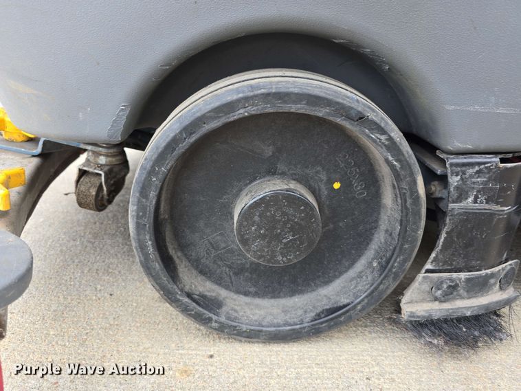 image for item EH8936 2019 Tennant T7AMR floor scrubber