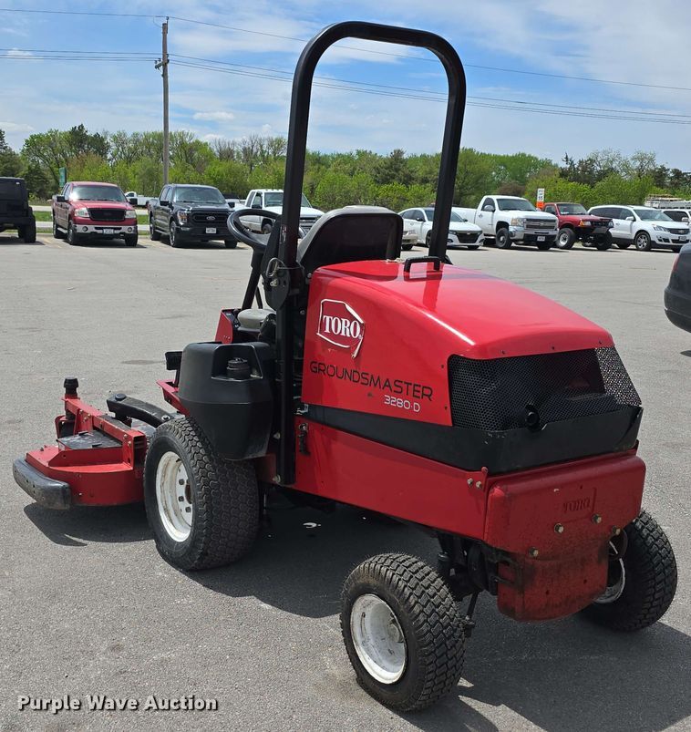 image for item EH8944 2014 Toro Groundsmaster 3280-D lawn mower