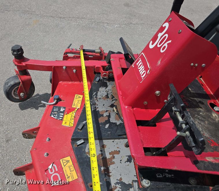 image for item EH8944 2014 Toro Groundsmaster 3280-D lawn mower