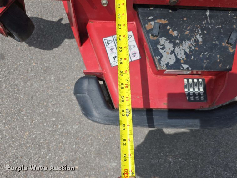 image for item EH8944 2014 Toro Groundsmaster 3280-D lawn mower