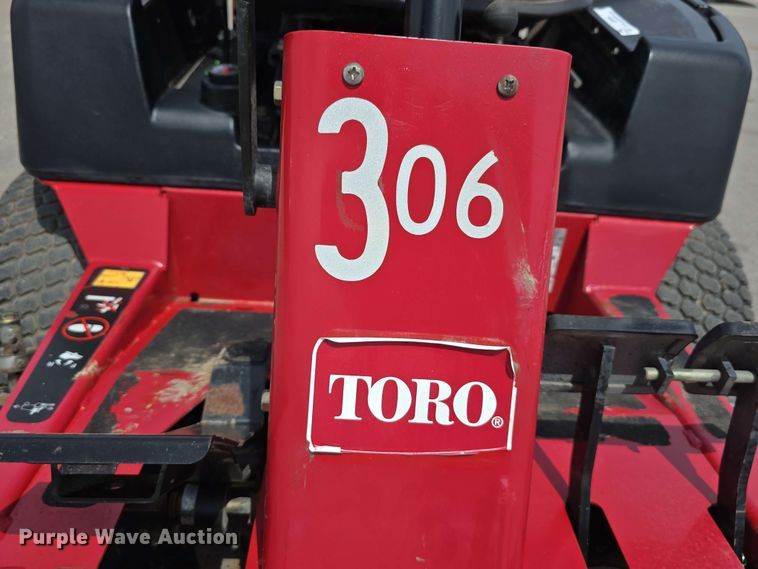 image for item EH8944 2014 Toro Groundsmaster 3280-D lawn mower