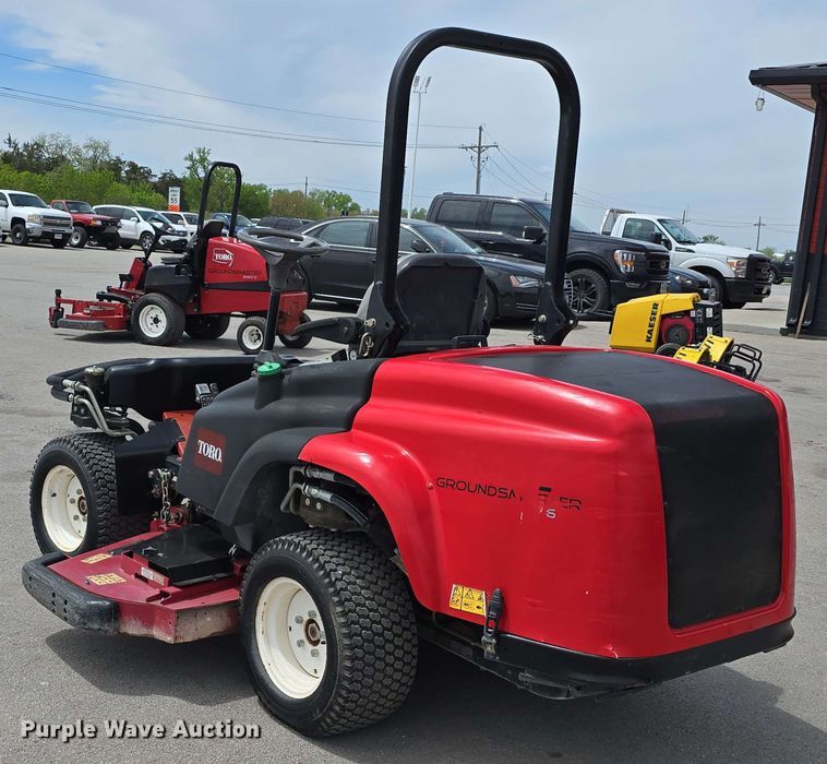 image for item EH8945 2016 Toro Groundsmaster 360 lawn mower