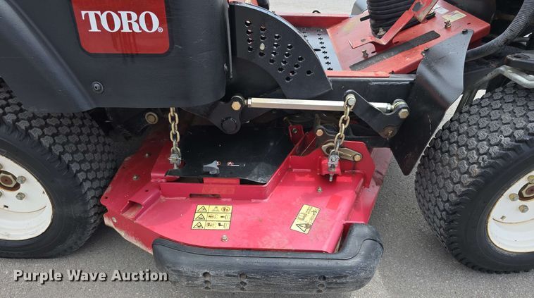 image for item EH8945 2016 Toro Groundsmaster 360 lawn mower