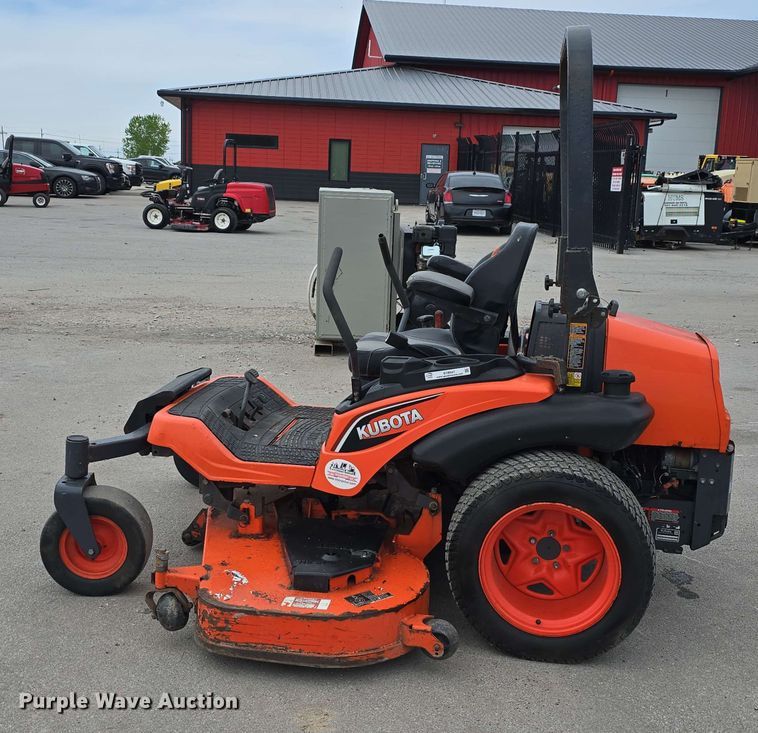image for item EH8947 2019 Kubota ZD1211L ZTR lawn mower