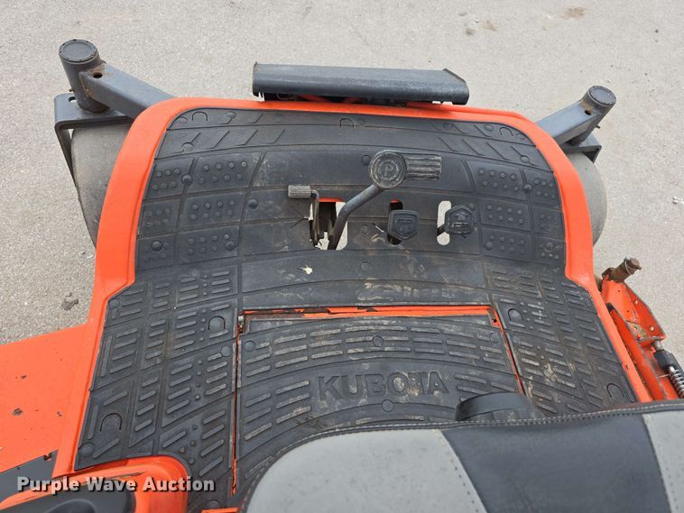 image for item EH8947 2019 Kubota ZD1211L ZTR lawn mower
