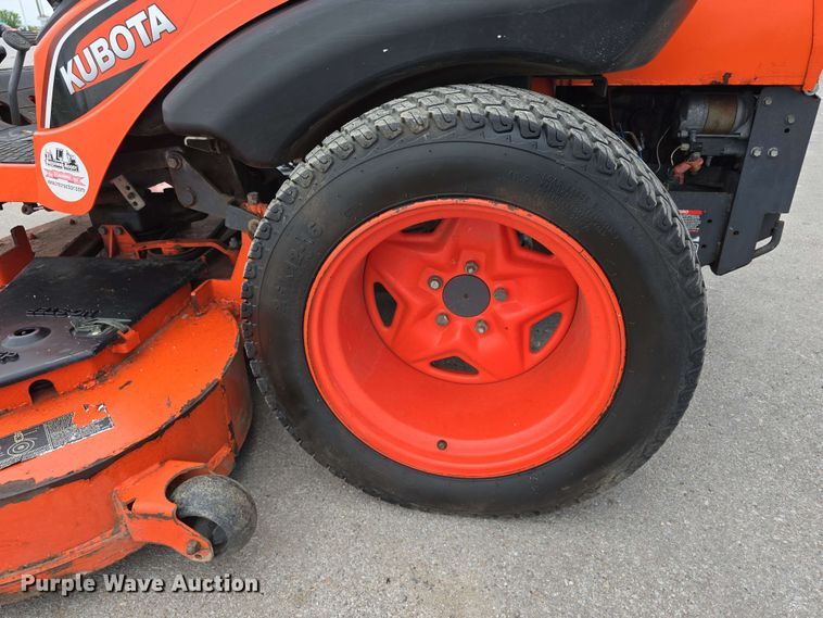 image for item EH8947 2019 Kubota ZD1211L ZTR lawn mower