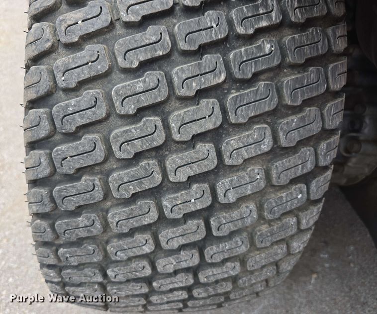 image for item EH8947 2019 Kubota ZD1211L ZTR lawn mower