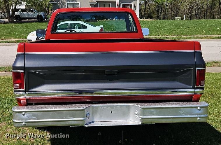 image for item EI8968 1984 Chevrolet C10 Scottsdale pickup truck