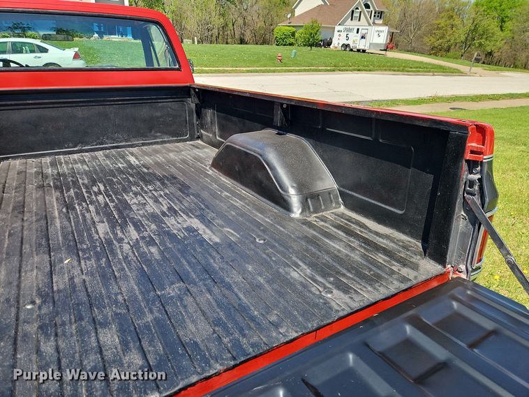 image for item EI8968 1984 Chevrolet C10 Scottsdale pickup truck