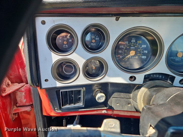 image for item EI8968 1984 Chevrolet C10 Scottsdale pickup truck