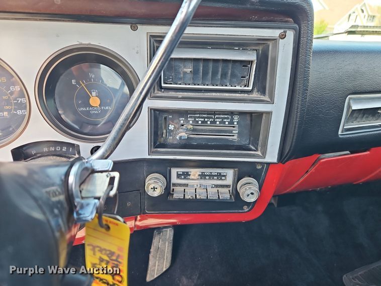 image for item EI8968 1984 Chevrolet C10 Scottsdale pickup truck