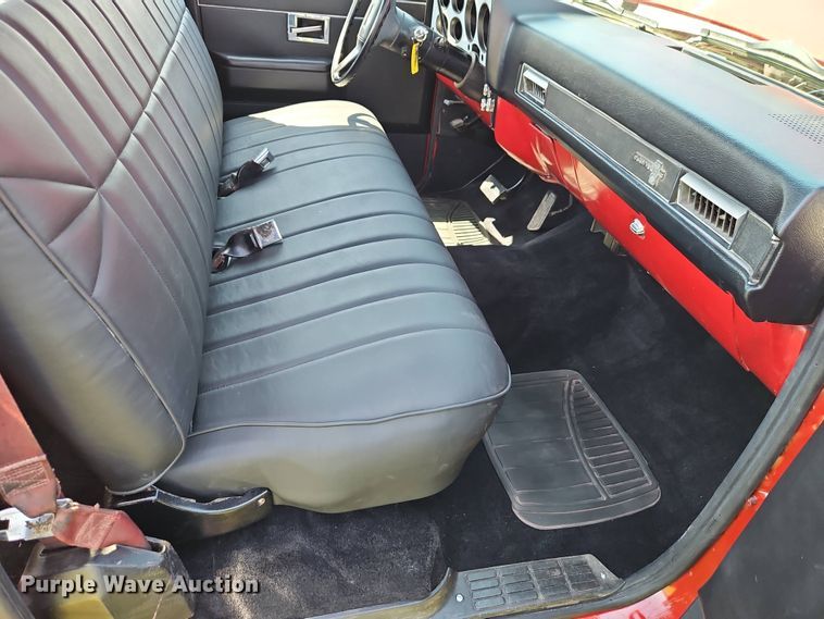 image for item EI8968 1984 Chevrolet C10 Scottsdale pickup truck