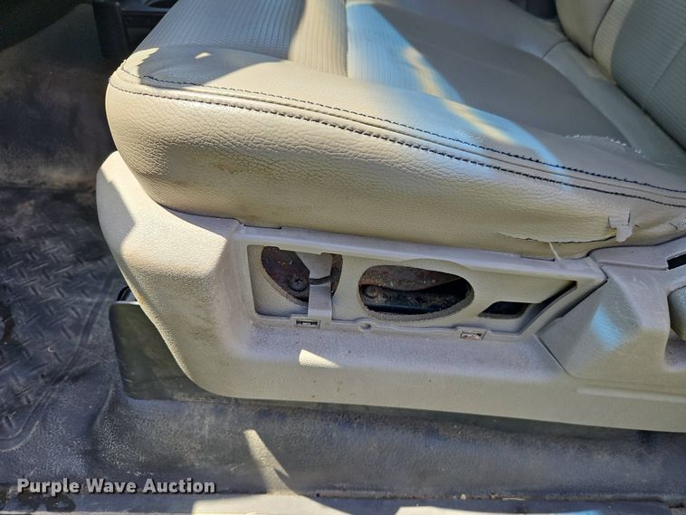 image for item EI8969 2010 Ford F150 pickup truck