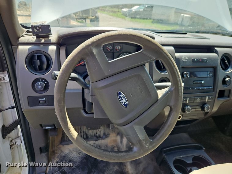 image for item EI8969 2010 Ford F150 pickup truck