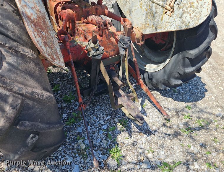 image for item EI8972 Ford tractor