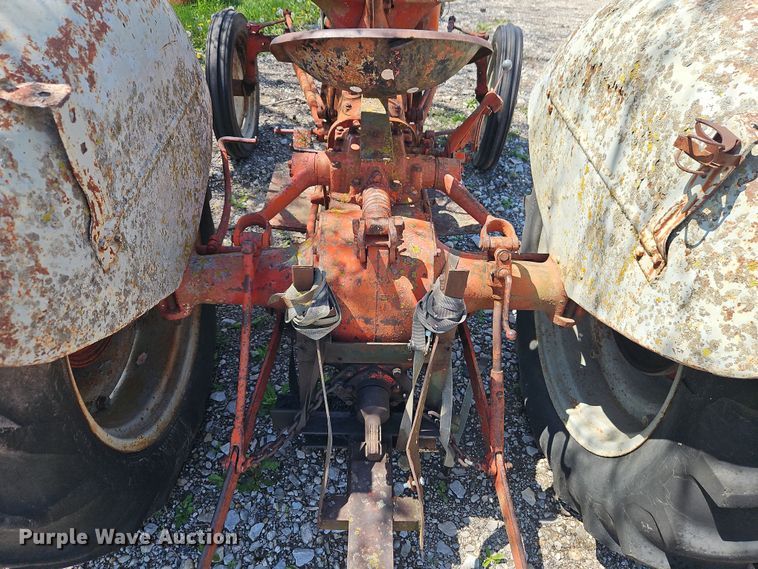 image for item EI8972 Ford tractor