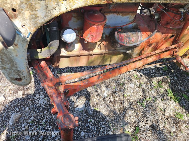 image for item EI8972 Ford tractor