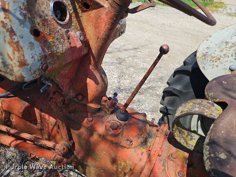 image for item EI8972 Ford tractor