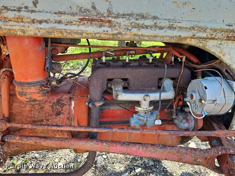 image for item EI8972 Ford tractor