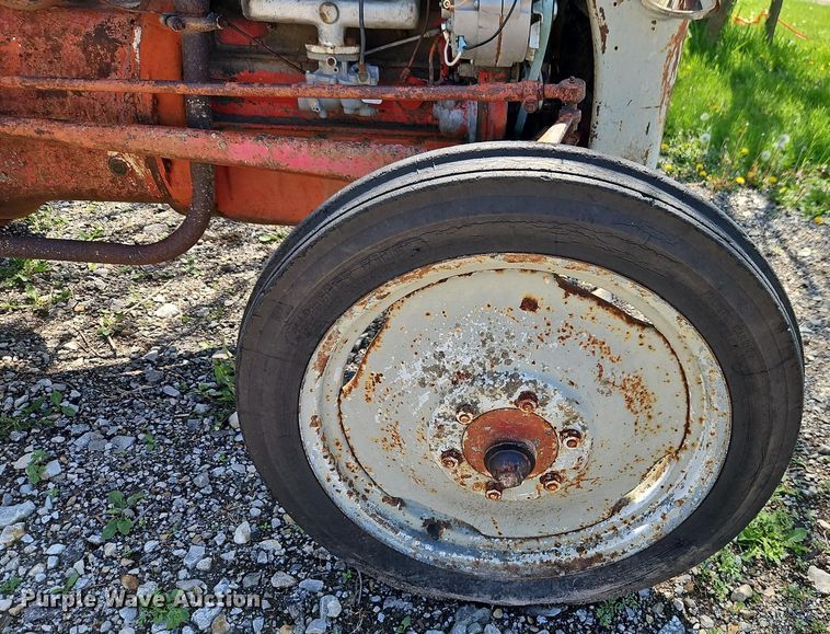 image for item EI8972 Ford tractor