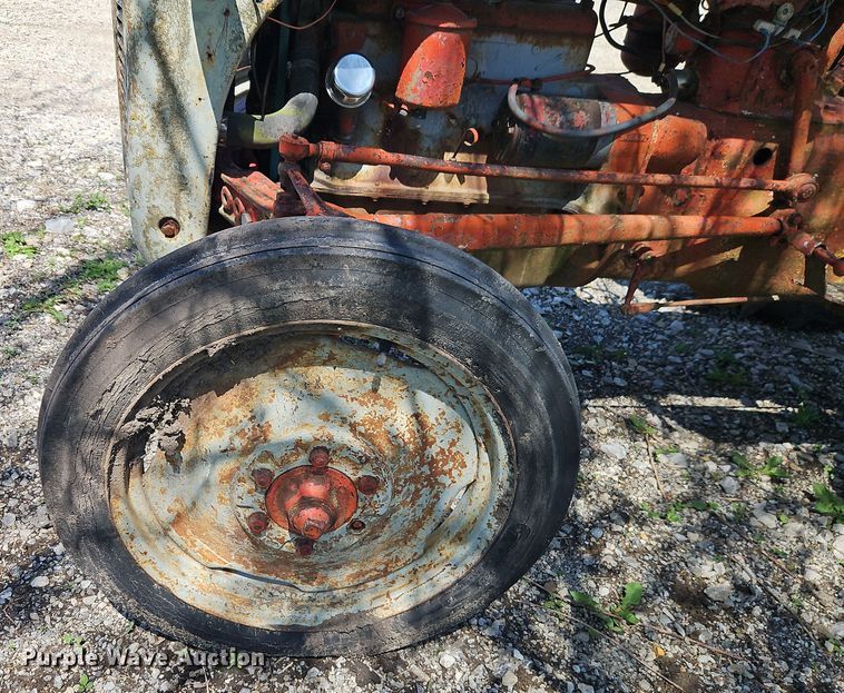 image for item EI8972 Ford tractor