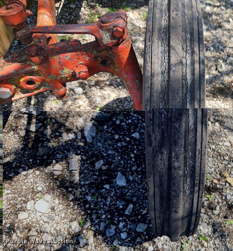 image for item EI8972 Ford tractor