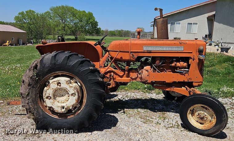 image for item EI8973 Allis-Chalmers tractor
