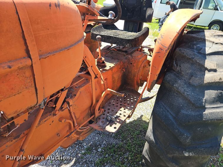 image for item EI8973 Allis-Chalmers tractor
