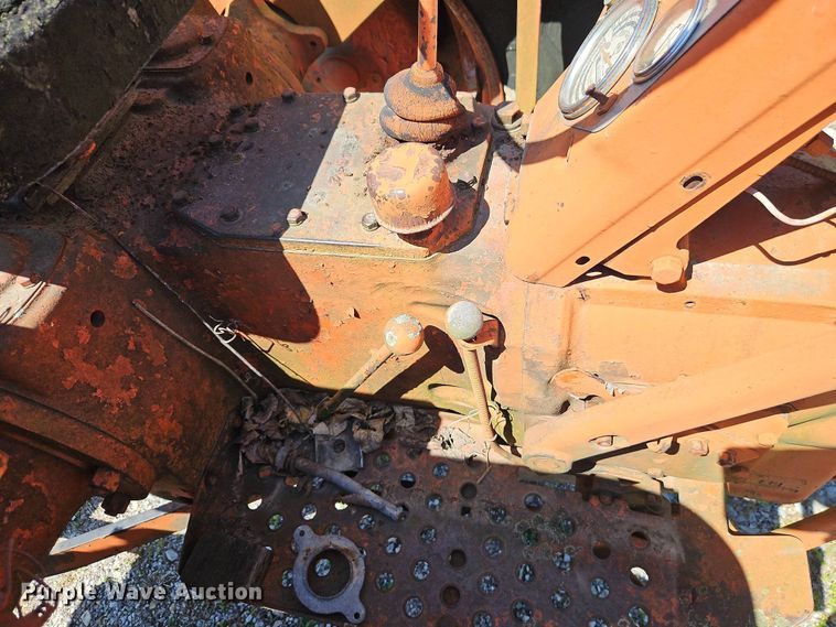 image for item EI8973 Allis-Chalmers tractor