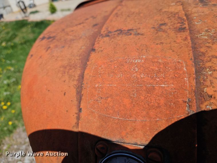 image for item EI8973 Allis-Chalmers tractor