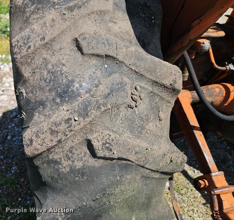 image for item EI8973 Allis-Chalmers tractor