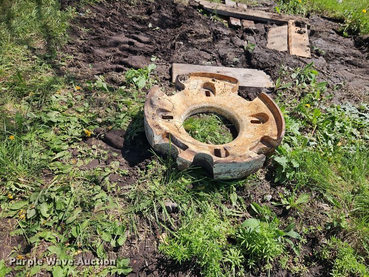 image for item EI8973 Allis-Chalmers tractor