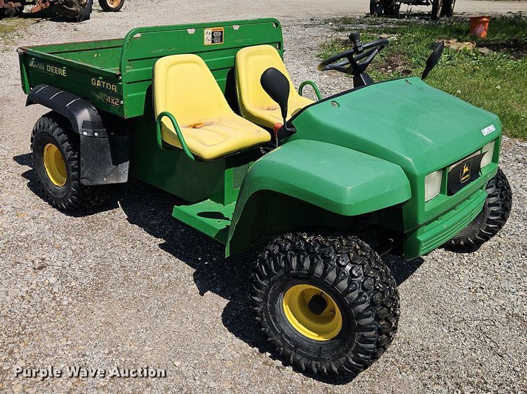 image for item EI8974 2003 John Deere Gator  utility vehicle