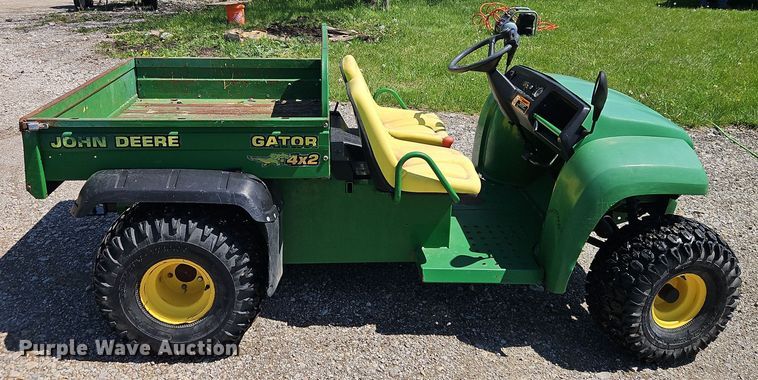 image for item EI8974 2003 John Deere Gator  utility vehicle