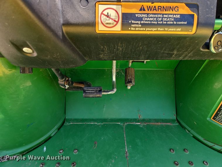 image for item EI8974 2003 John Deere Gator  utility vehicle