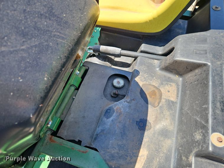 image for item EI8974 2003 John Deere Gator  utility vehicle