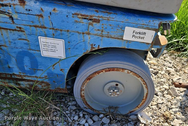 image for item EI8975 2012 Genie GR-20 vertical lift