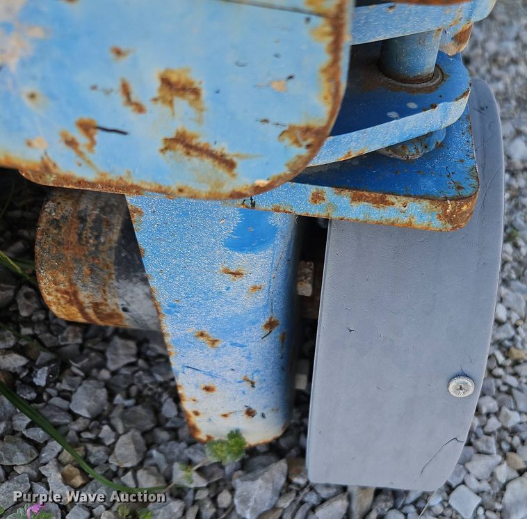 image for item EI8975 2012 Genie GR-20 vertical lift